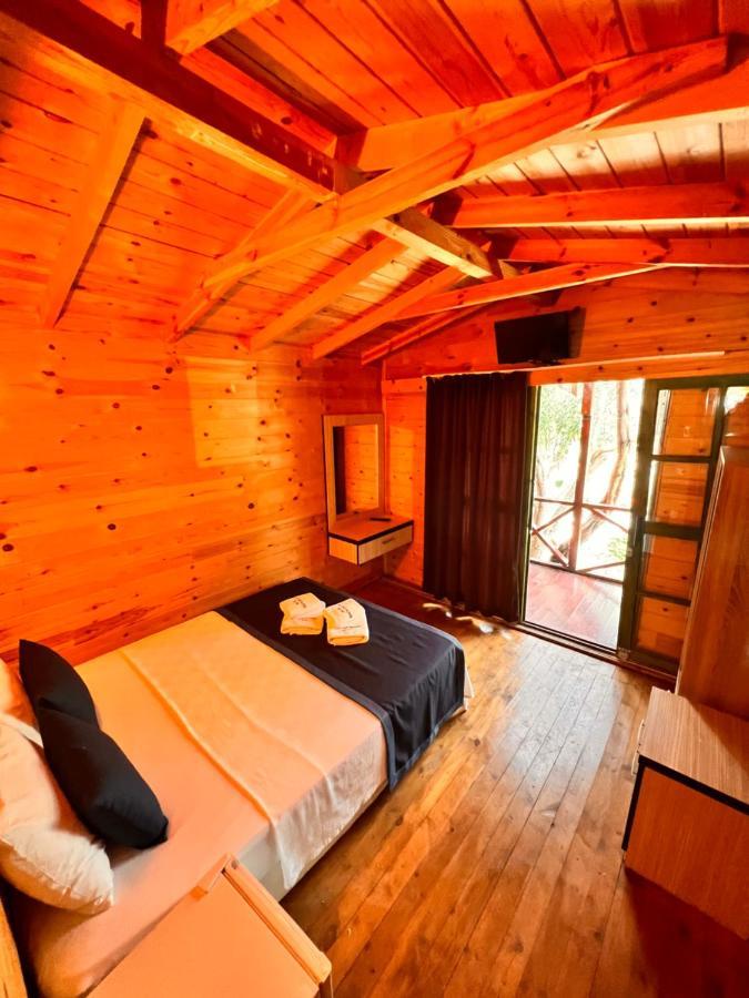 Ata Bungalow Bed and Breakfast Kaş Exteriör bild