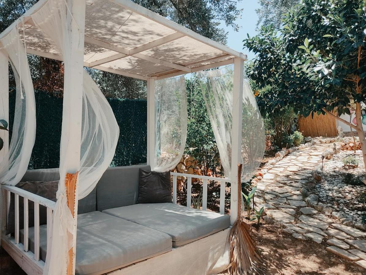 Ata Bungalow Bed and Breakfast Kaş Exteriör bild
